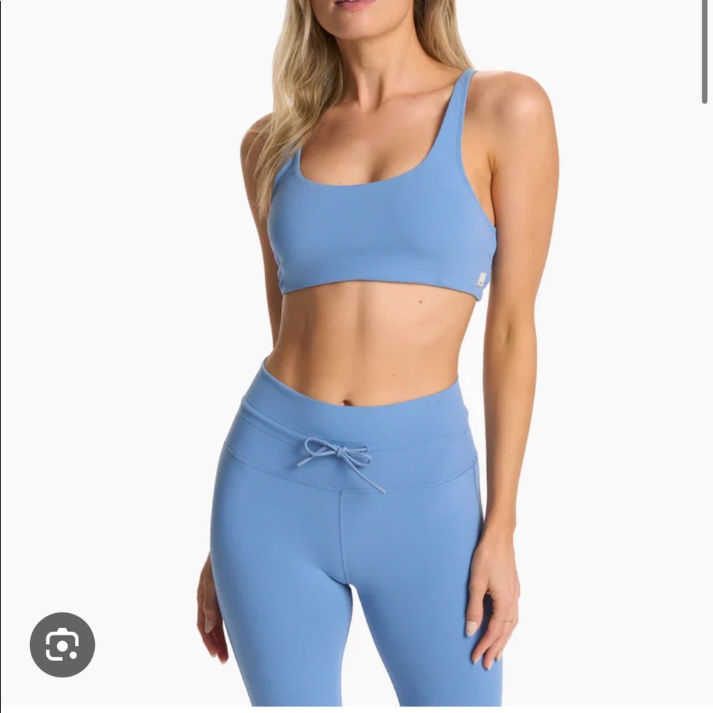 Vuori Yosemite Bra and Daily Leggings - Isle Blue